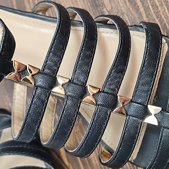 Charming Charlie Black Strappy Gladiator Wedge - Size 10 - Picture 11 of 13